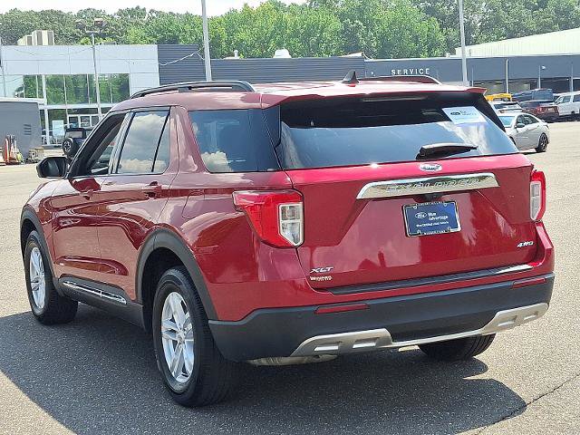 Certified 2022 Ford Explorer XLT w/ Equipment Group 202A image 4