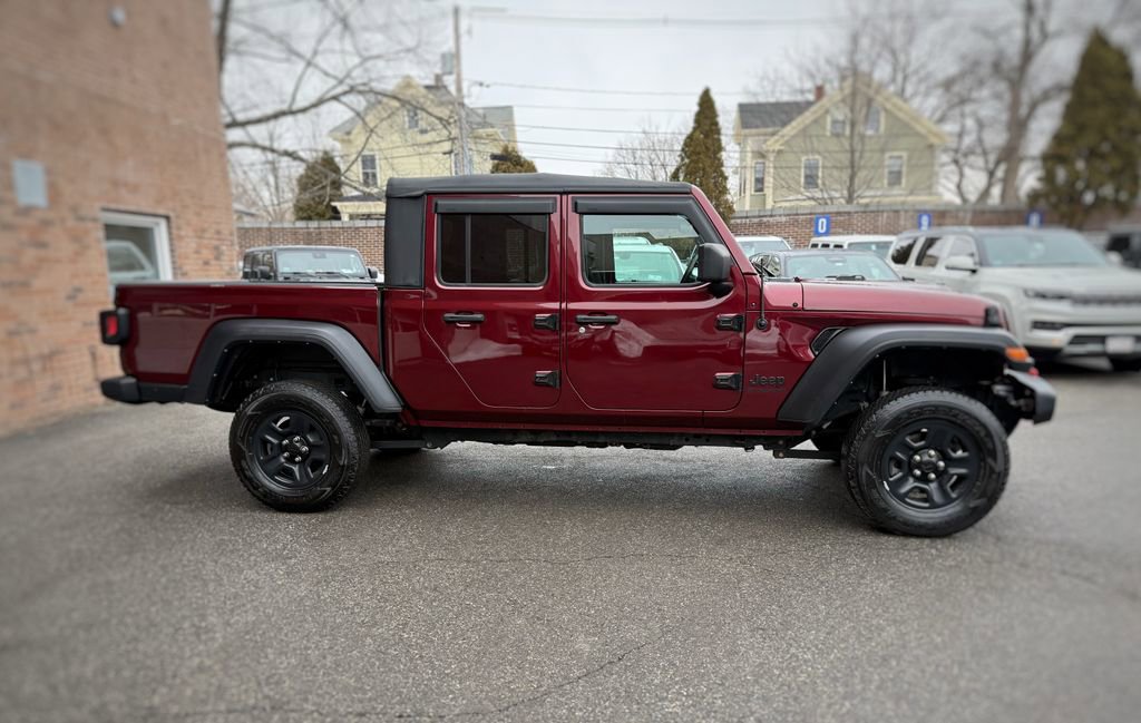 Used 2022 Jeep Gladiator Sport AWD/4WD image 4