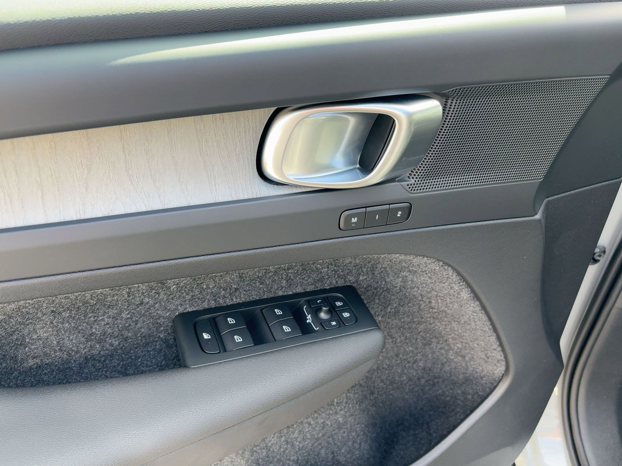 New 2026 Volvo XC40 B5 Core w/ Protection Package image 12