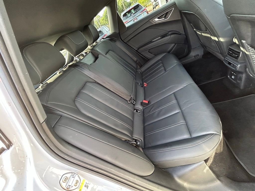 Used 2024 Audi Q4 e-tron Premium w/ Convenience Package image 54