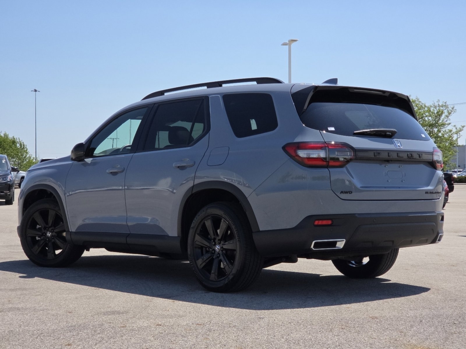 Used 2025 Honda Pilot Black Edition image 18