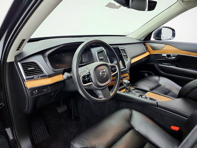 Used 2021 Volvo XC90 T6 Momentum w/ Climate Package AWD/4WD image 21