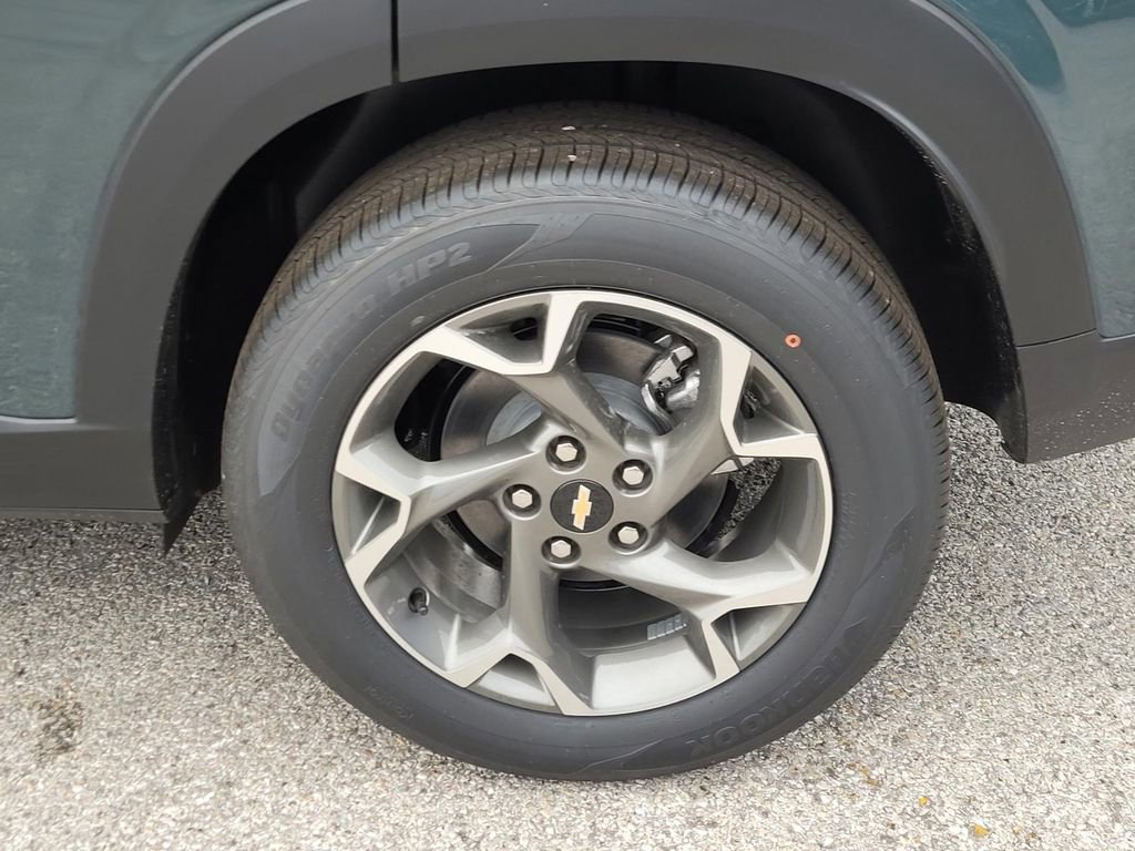 New 2026 Chevrolet Trax LT FWD image 4