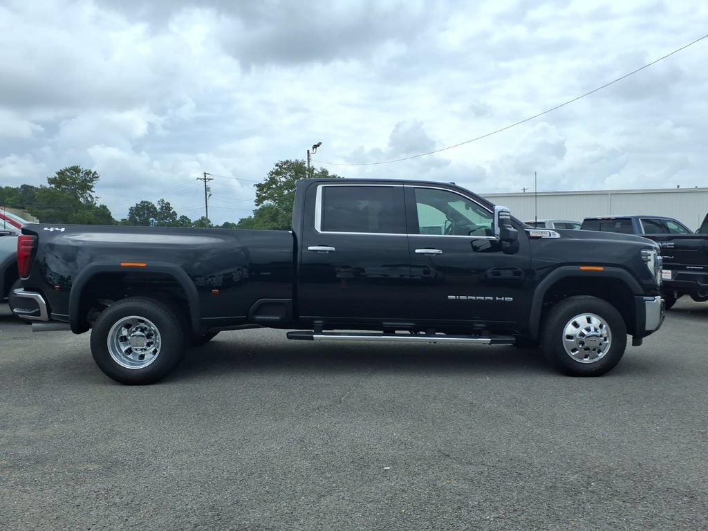 New 2026 GMC Sierra 3500 SLT w/ SLT Convenience Package AWD/4WD image 8