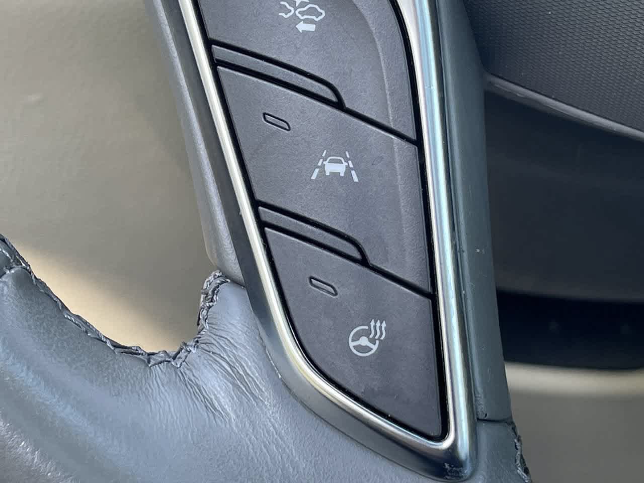 Certified 2024 Cadillac XT5 Premium Luxury FWD image 24
