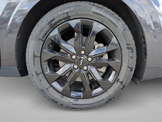 Used 2024 Kia Carnival SX Prestige image 19