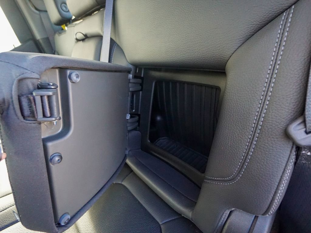 Used 2019 GMC Sierra 1500 Denali w/ Denali Carbonpro Edition image 17