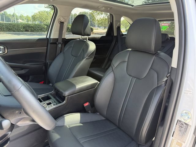 Certified 2026 Kia Sorento S w/ S Panoramic Sunroof Package FWD image 2