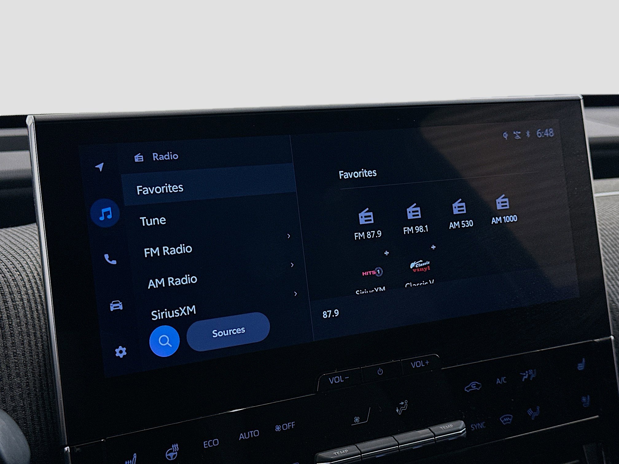 Used 2023 Toyota bZ4X Limited w/ Weather Package AWD/4WD image 21