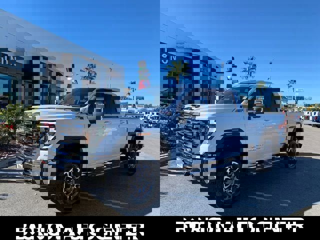 New 2026 GMC Sierra 2500 SLT w/ SLT Premium Package