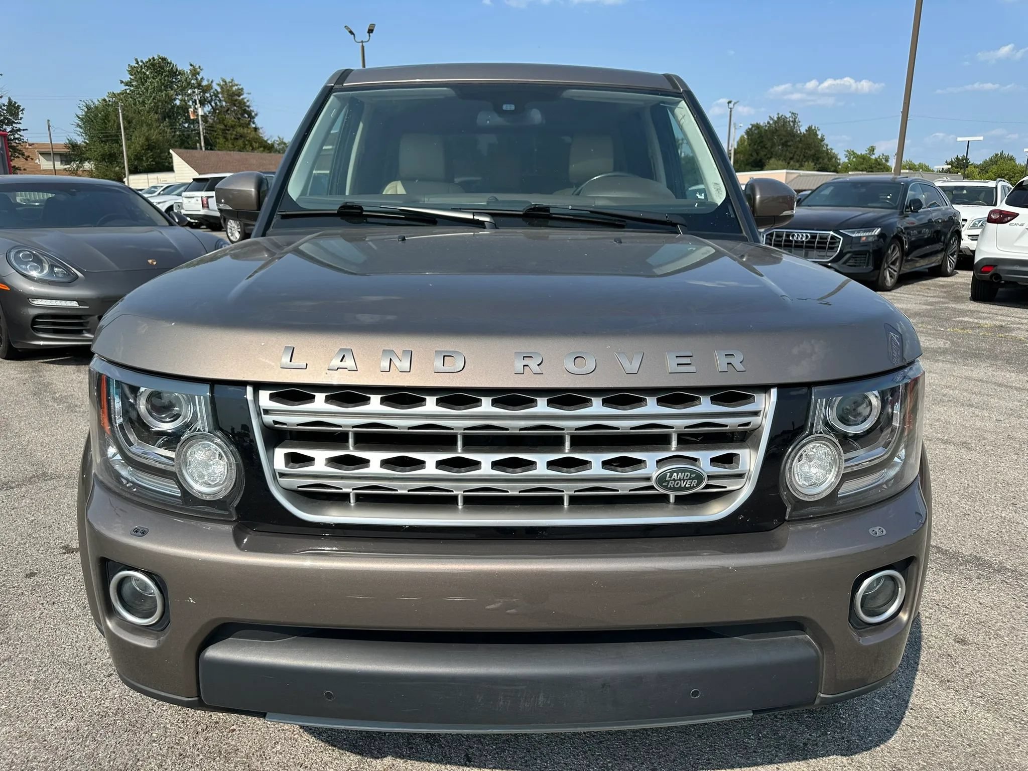 Used 2015 Land Rover LR4 HSE LUX AWD/4WD image 29