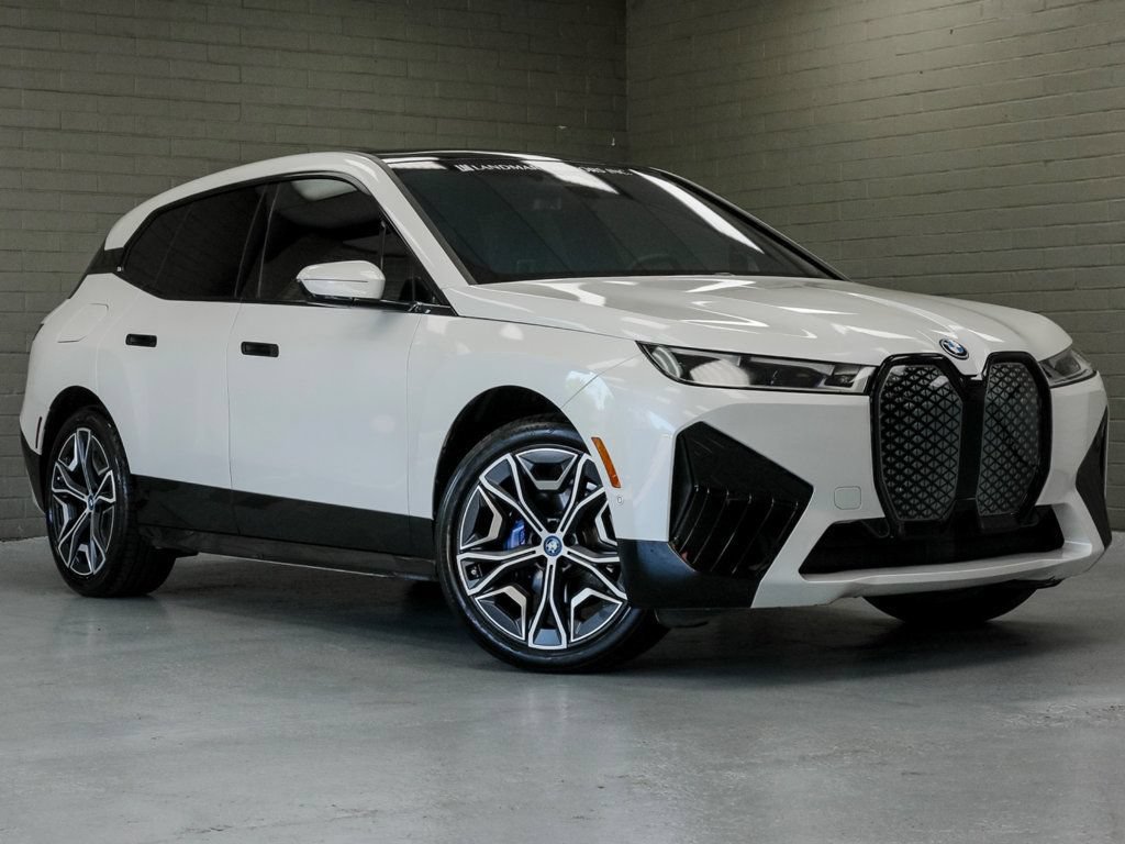 Used 2024 BMW iX xDrive50 w/ Premium Package AWD/4WD image 1