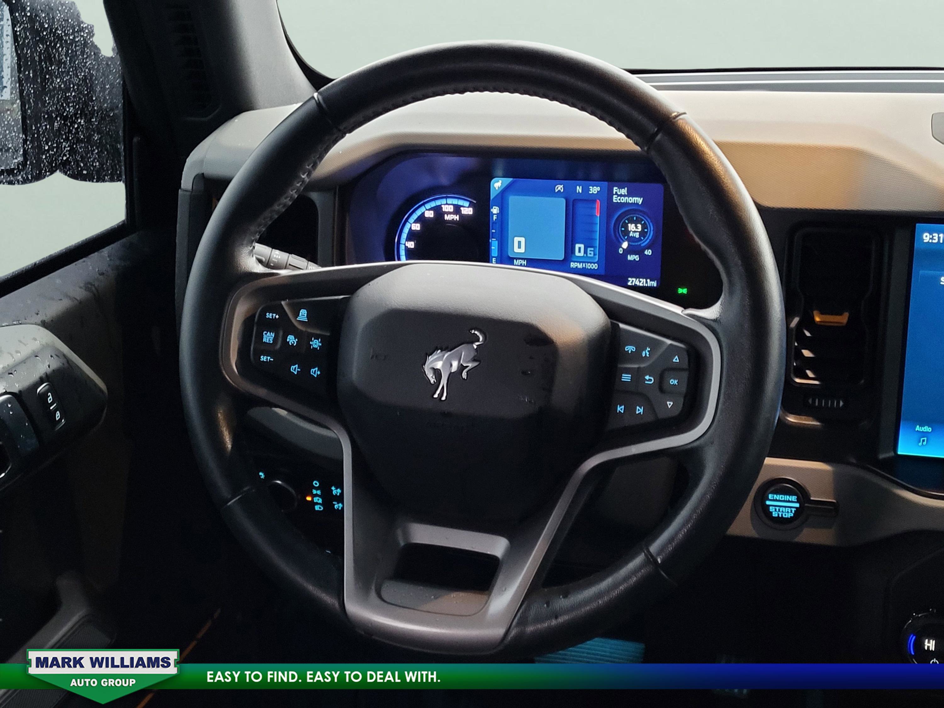 Used 2023 Ford Bronco Badlands image 12