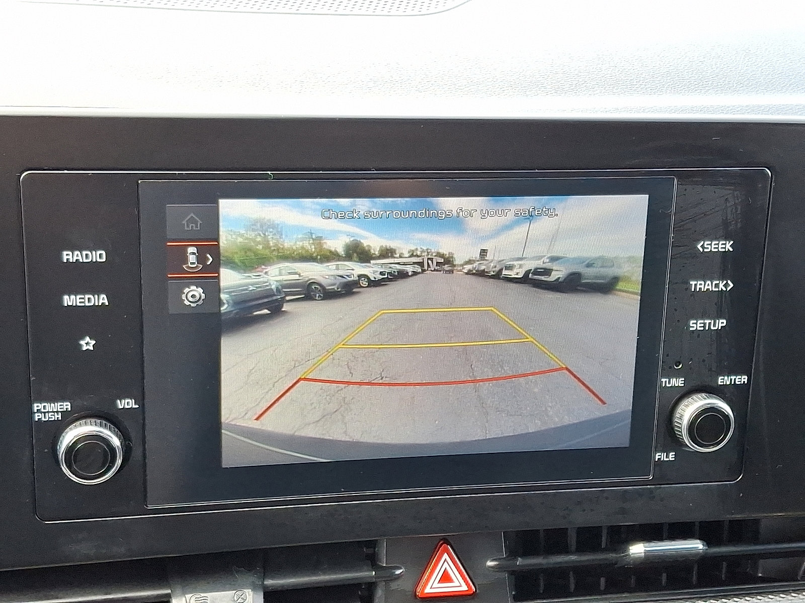 Used 2023 Kia Sportage LX image 17