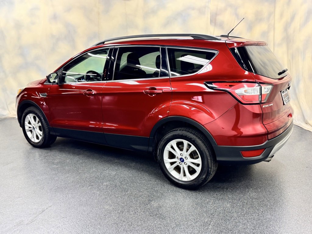 Used 2018 Ford Escape SE image 4