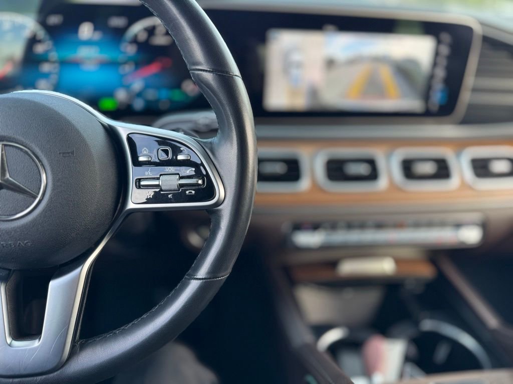 Used 2022 Mercedes-Benz GLS 450 4MATIC image 8