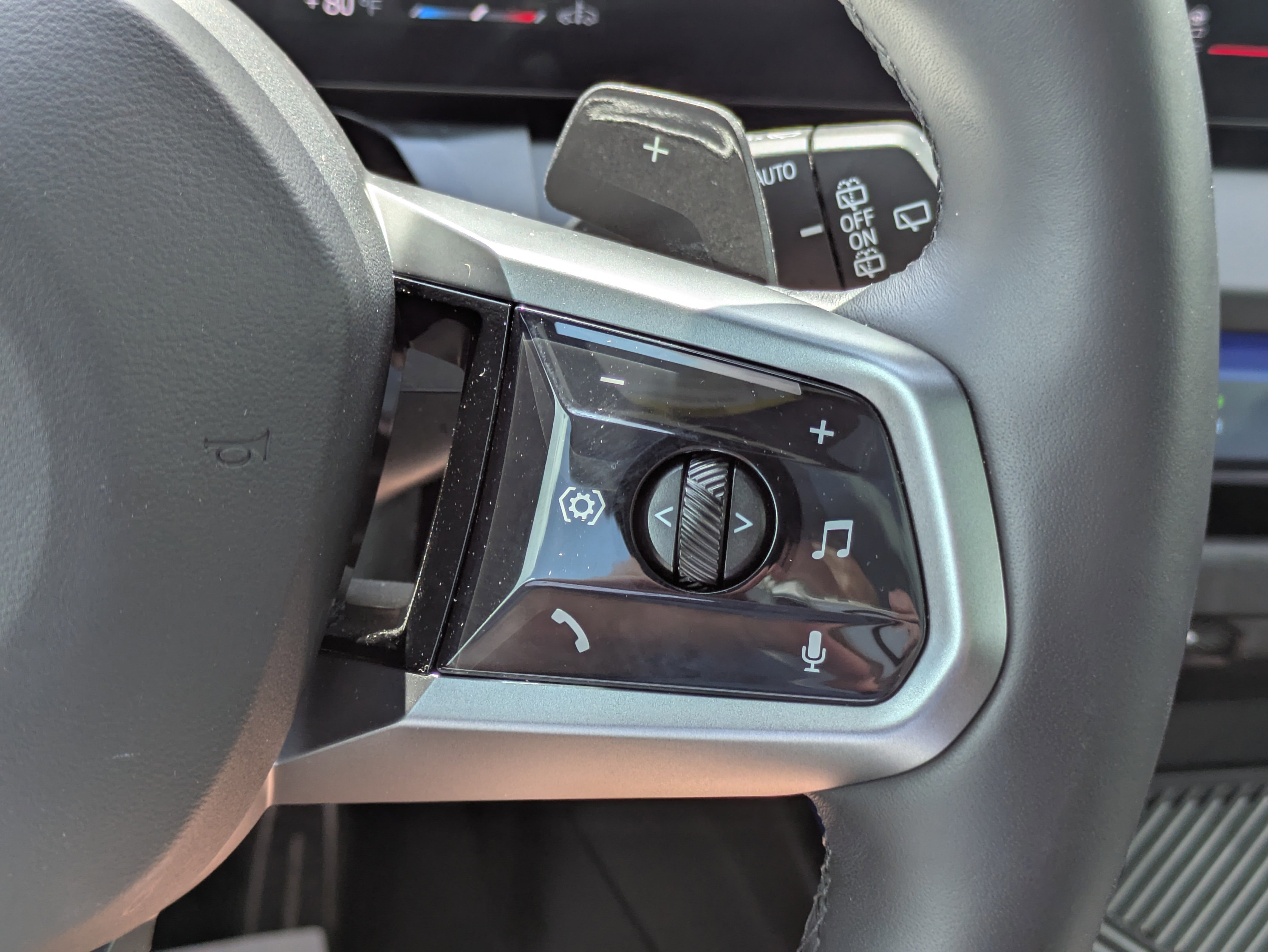 Used 2025 BMW X3 xDrive30i image 23