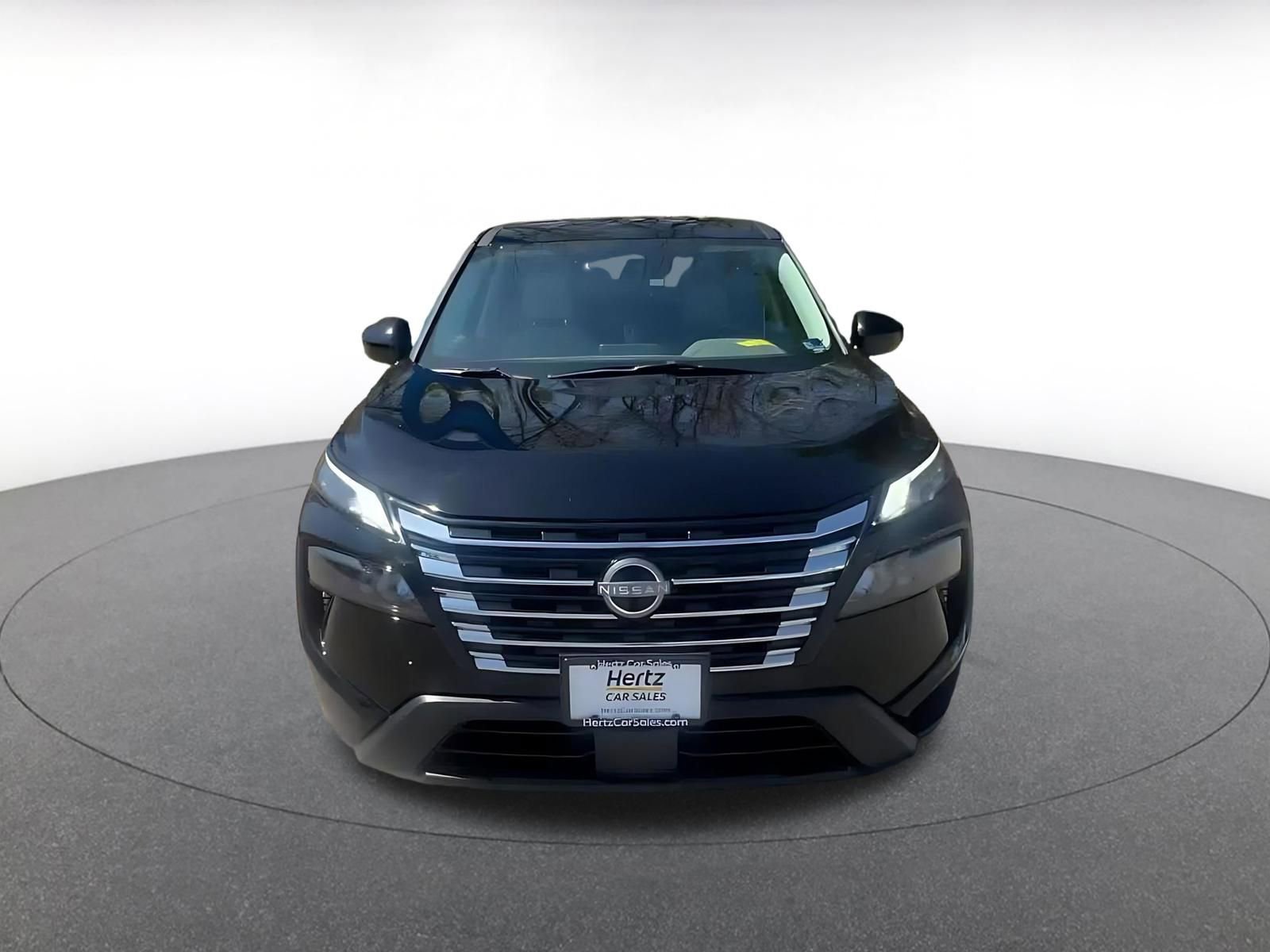 Used 2025 Nissan Rogue SV FWD image 4