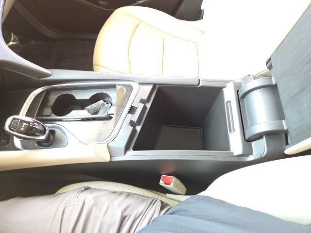 Used 2020 Buick Enclave Essence FWD image 63