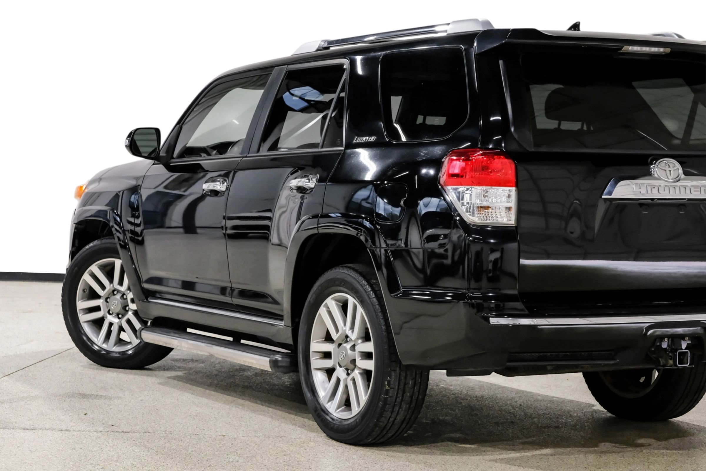 Used 2012 Toyota 4Runner Limited image 13