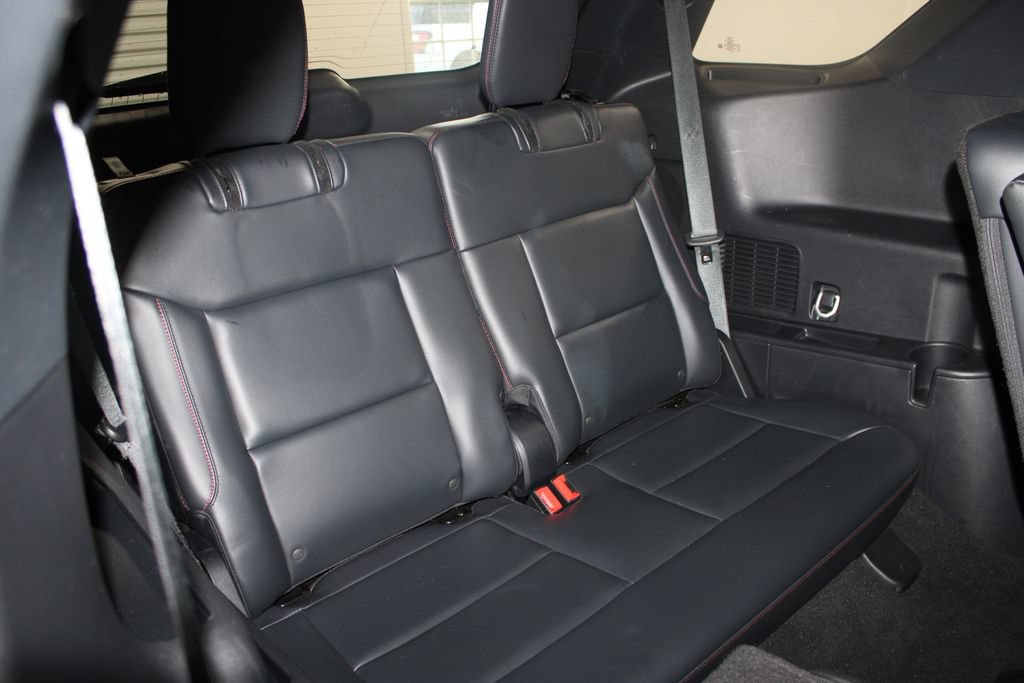 Used 2025 Ford Explorer ST-Line AWD/4WD image 17