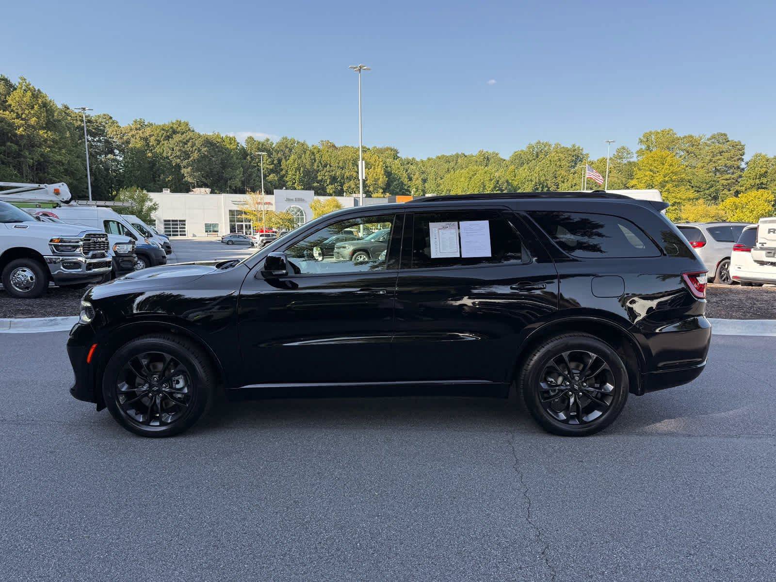Used 2024 Dodge Durango R/T RWD image 2