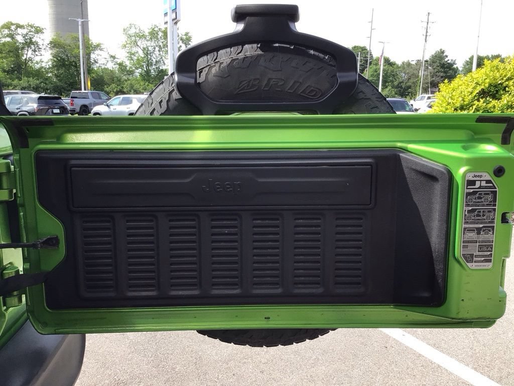 Used 2018 Jeep Wrangler Unlimited Sport S AWD/4WD image 40