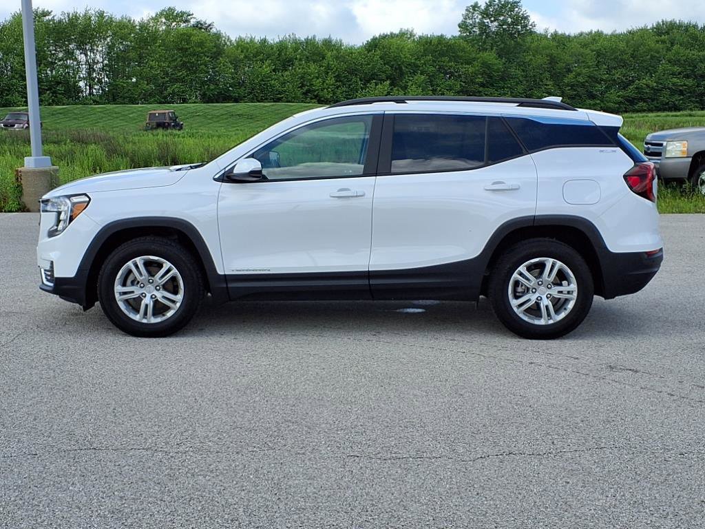 Used 2023 GMC Terrain SLE w/ Driver Convenience Package AWD/4WD image 23