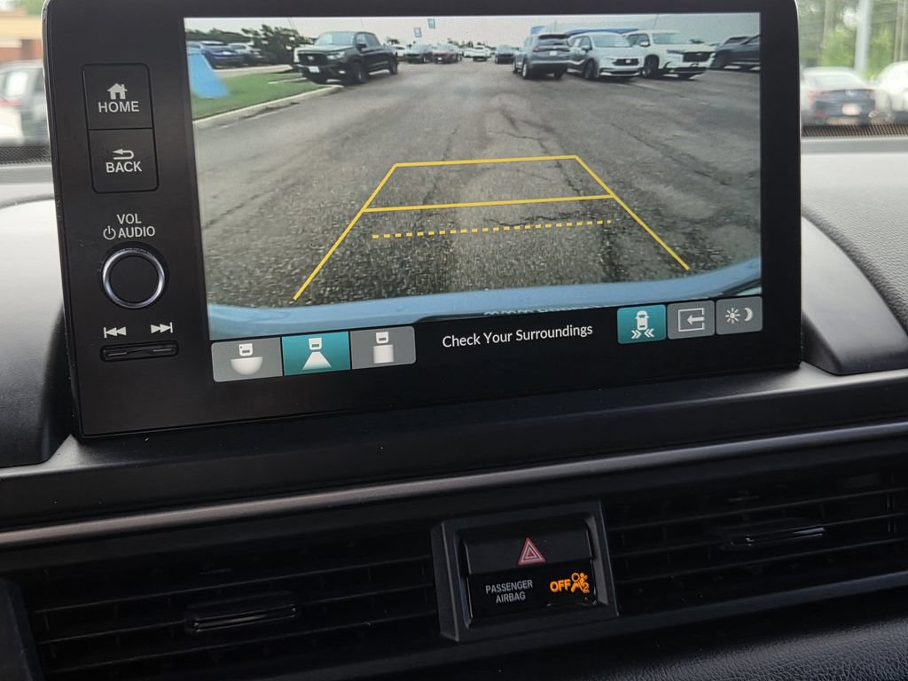 Certified 2025 Honda Pilot Touring image 13