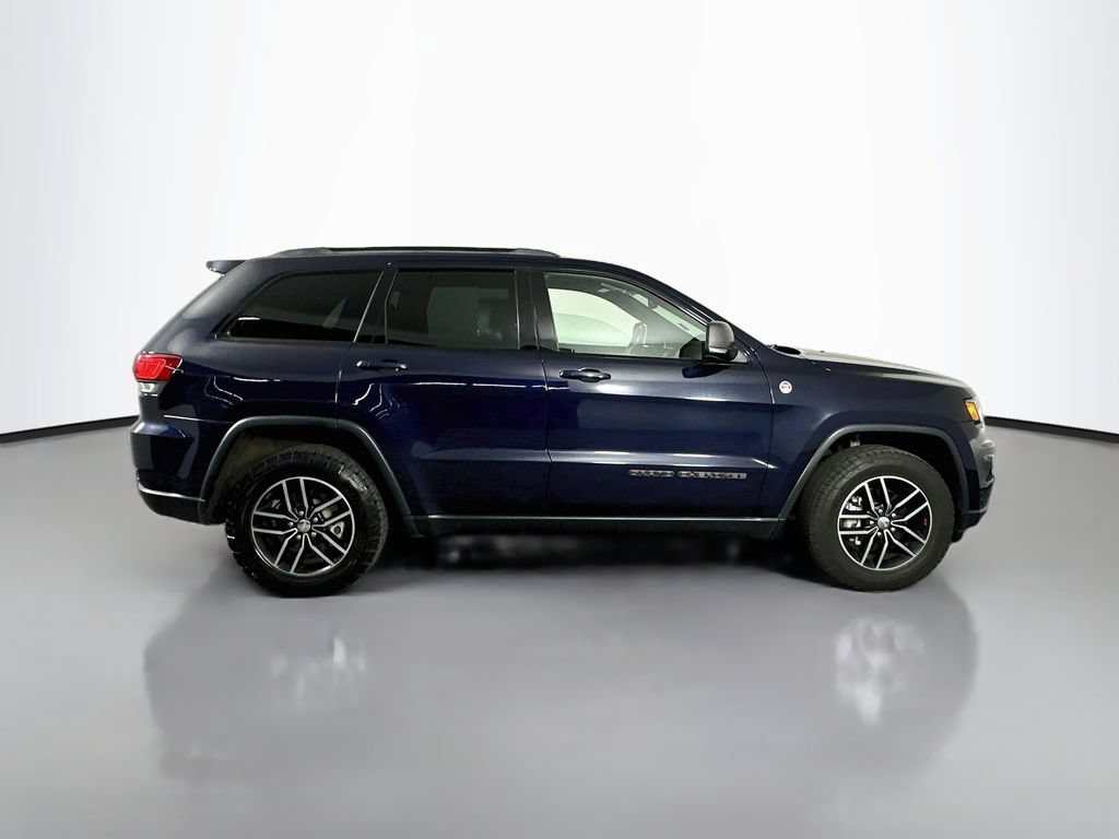 Used 2018 Jeep Grand Cherokee Trailhawk w/ Trailhawk Luxury Group AWD/4WD image 9