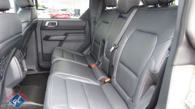 New 2025 Ford Bronco Badlands AWD/4WD image 7