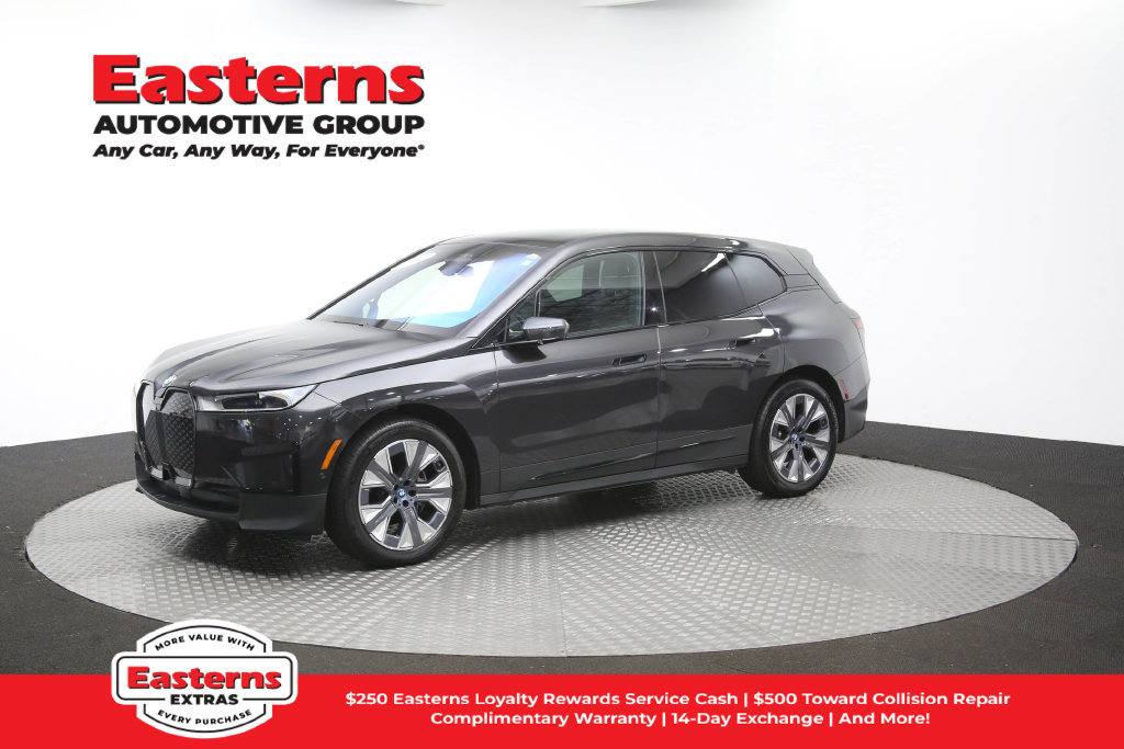 Used 2024 BMW iX xDrive50 AWD/4WD image 57