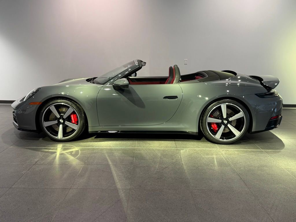 New 2026 Porsche 911 Carrera 4S image 2
