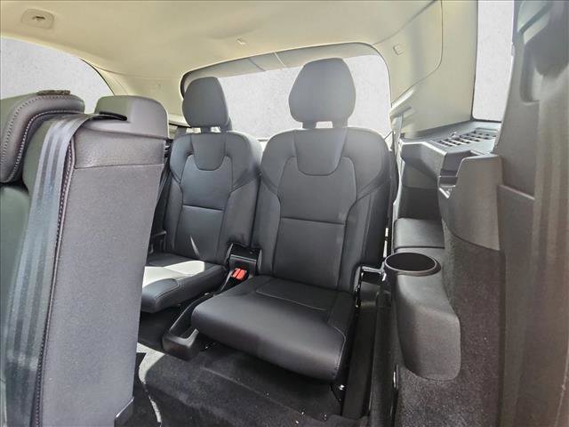Used 2019 Volvo XC90 T5 Momentum w/ Protection Package Premier image 17