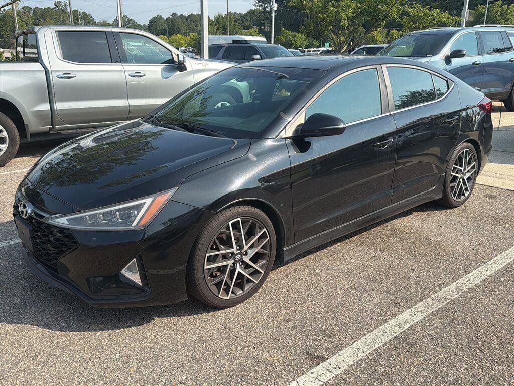 Used 2020 Hyundai Elantra Sport w/ Cargo Package (C1) FWD image 10