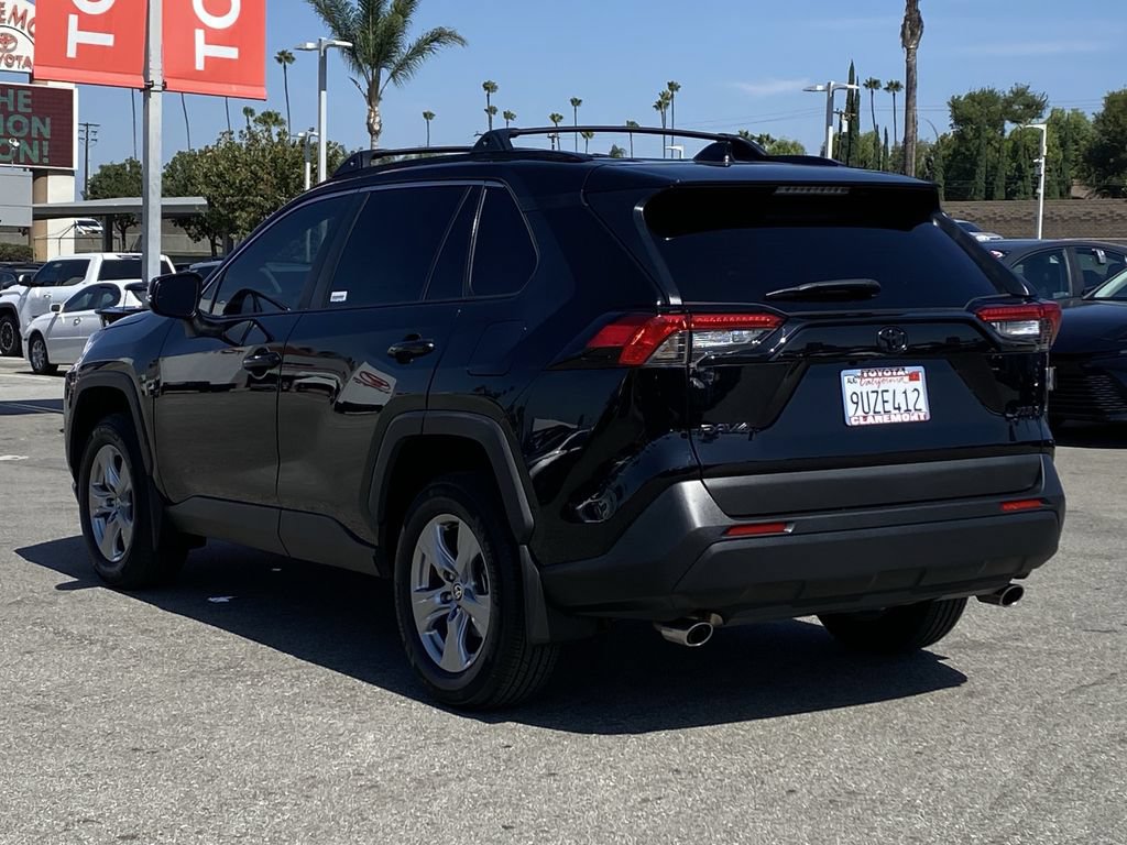 Certified 2025 Toyota RAV4 XLE w/ Convenience Package FWD image 4