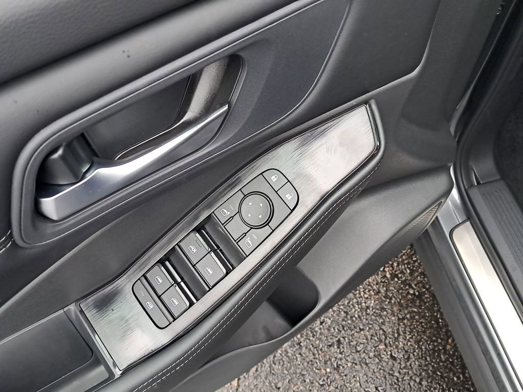 New 2026 Nissan Rogue SV image 12