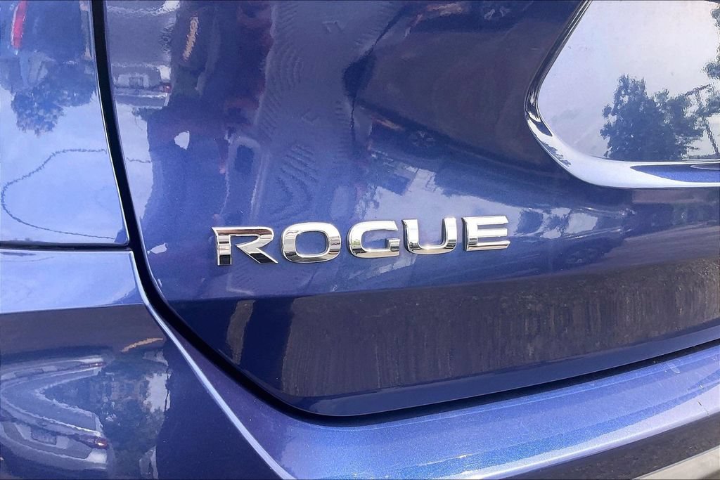 Used 2017 Nissan Rogue S AWD/4WD image 35