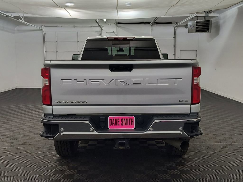 Used 2021 Chevrolet Silverado 3500 LTZ w/ LTZ Premium Package image 9