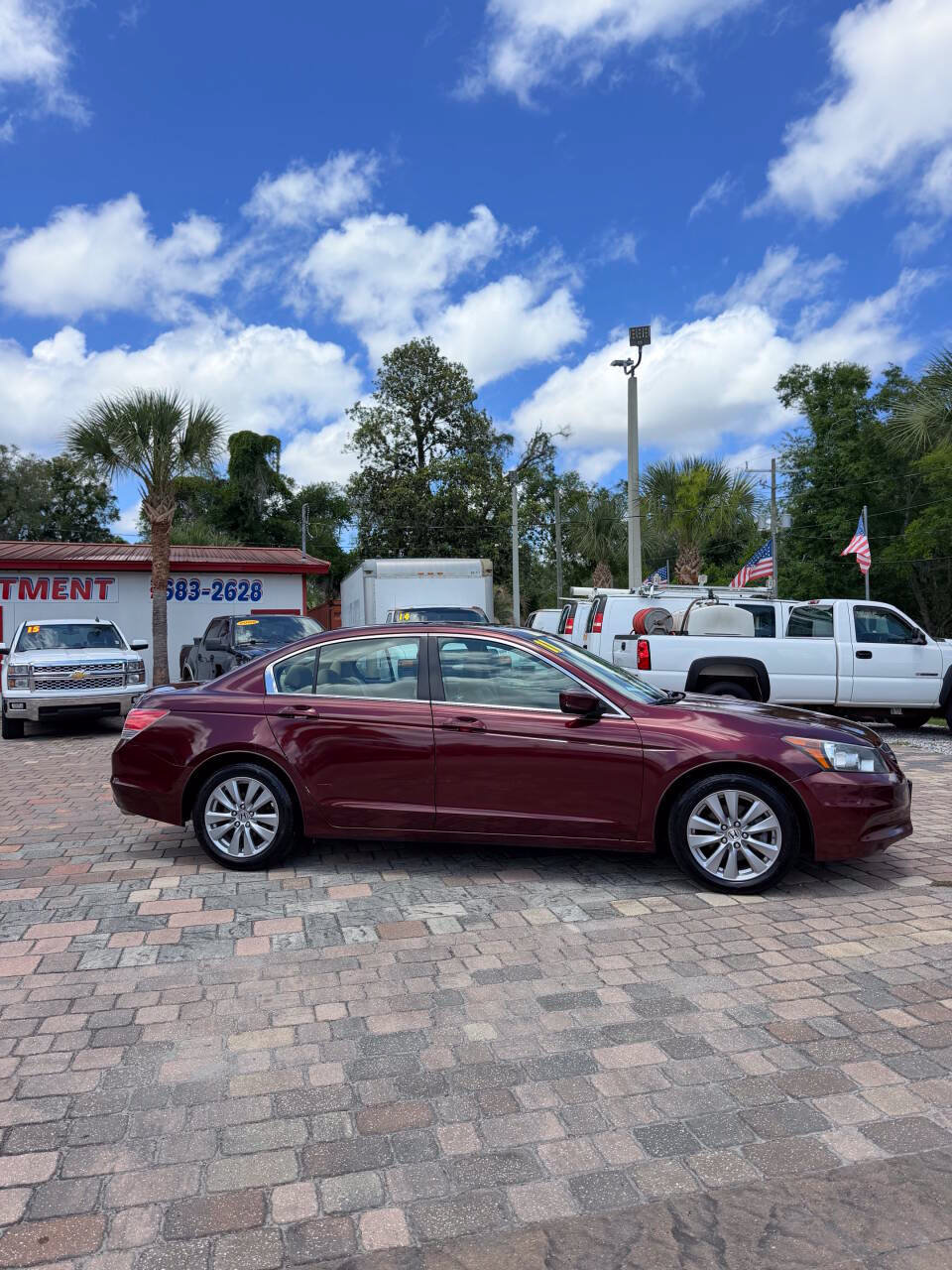 Used 2011 Honda Accord EX-L image 3