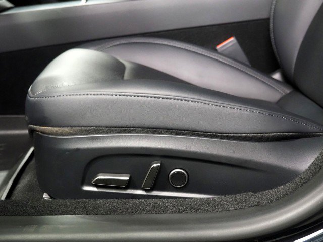 Used 2025 Tesla Model 3 AWD/4WD image 60