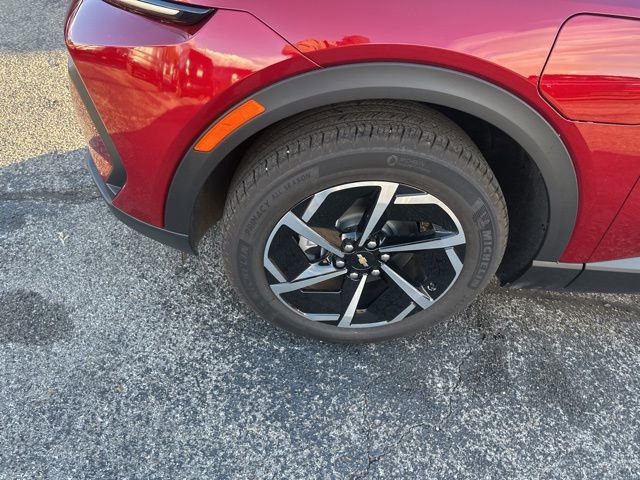 New 2026 Chevrolet Equinox EV LT image 10