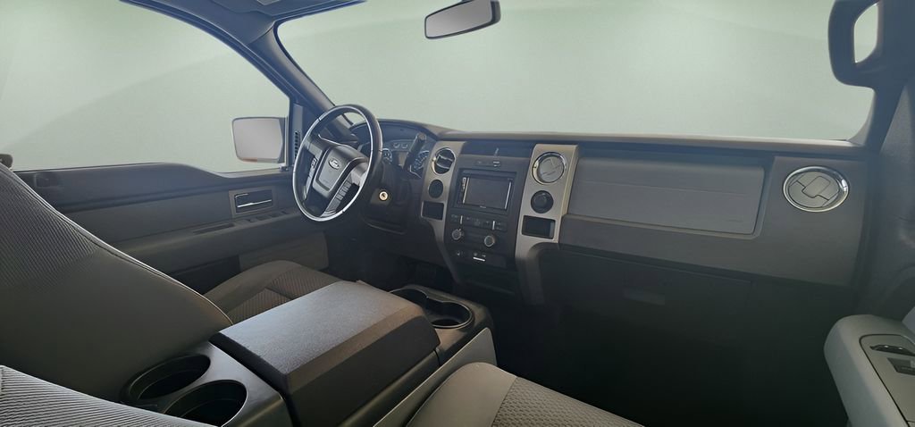 Used 2011 Ford F150 XLT w/ XLT Chrome Pkg image 19