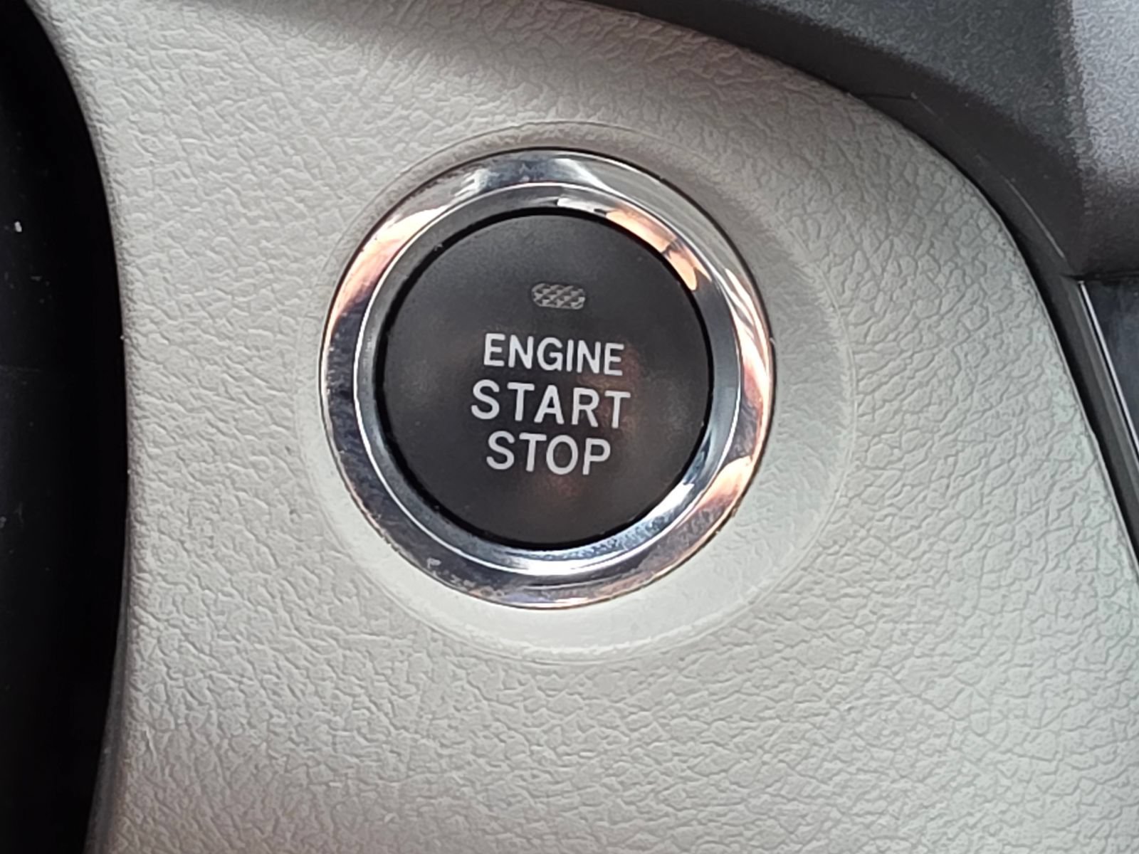 Used 2020 Toyota Sienna XLE Premium FWD image 26