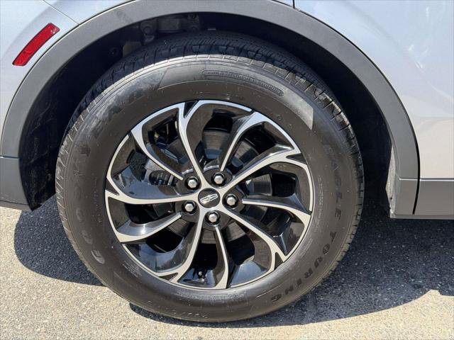 Used 2026 Lincoln Nautilus Premier w/ Equipment Group 102A AWD/4WD image 6