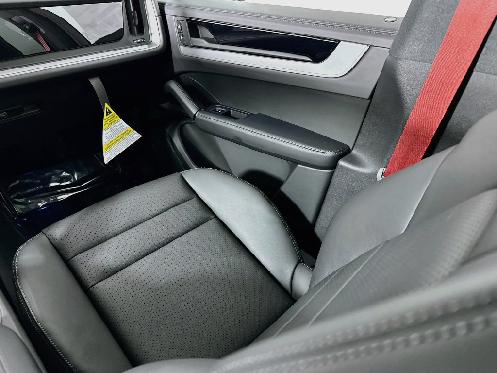 New 2026 Porsche Cayenne AWD/4WD image 26