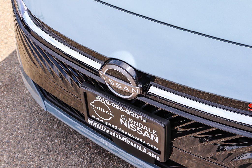 New 2027 Nissan Sentra SR w/ Floor Mat Package FWD image 5