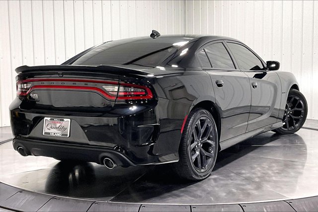 Used 2022 Dodge Charger R/T w/ Plus Group RWD image 13