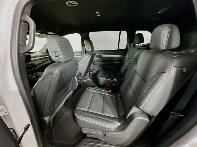 Used 2025 Buick Enclave Preferred AWD/4WD image 31