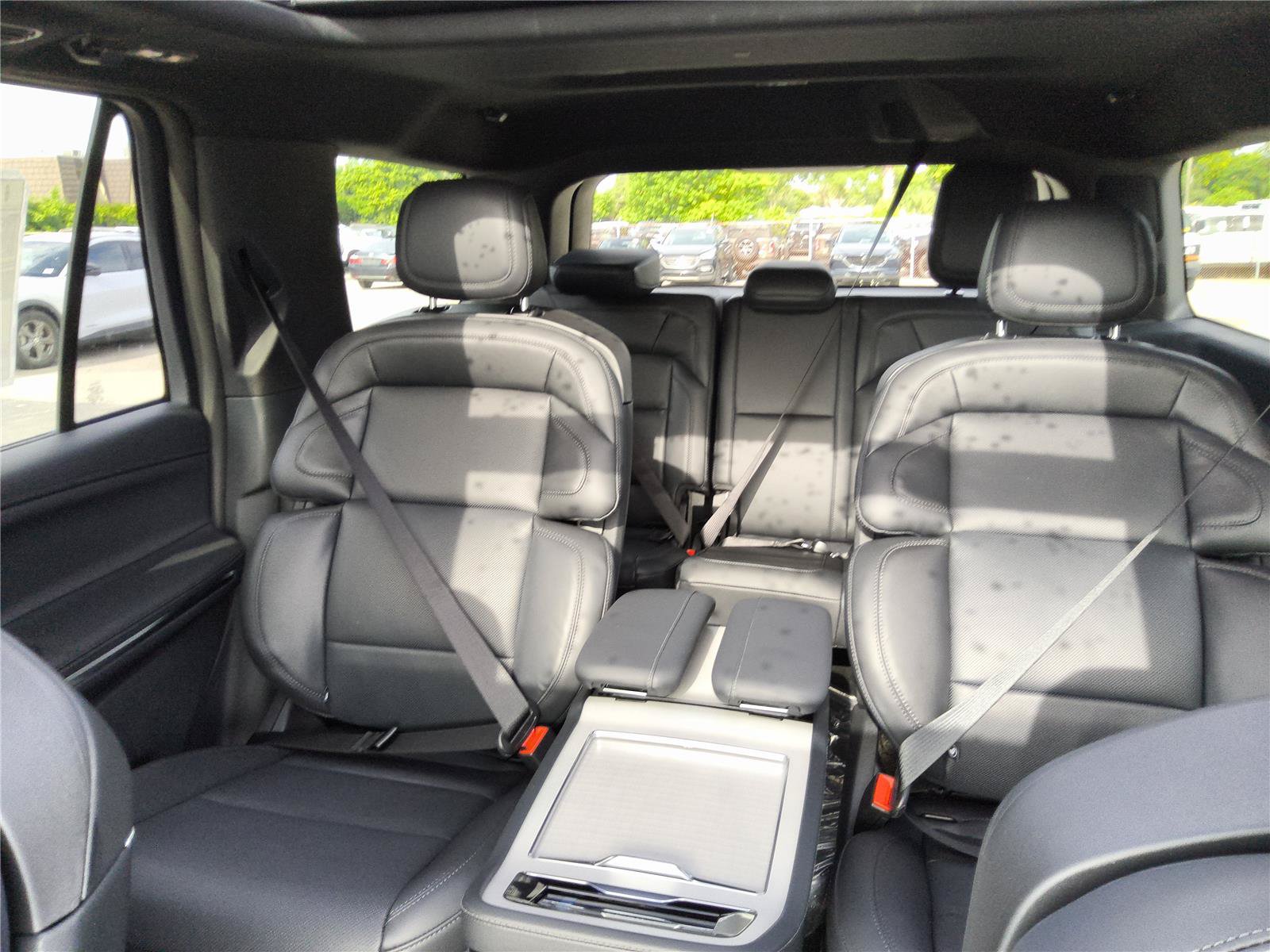 New 2027 Lincoln Navigator Reserve w/ Jet Appearance Package AWD/4WD image 15